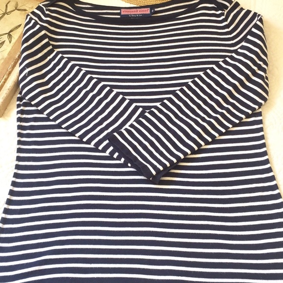 Vineyard Vines Light Weight Striped Sweater - Picture 7 of 8